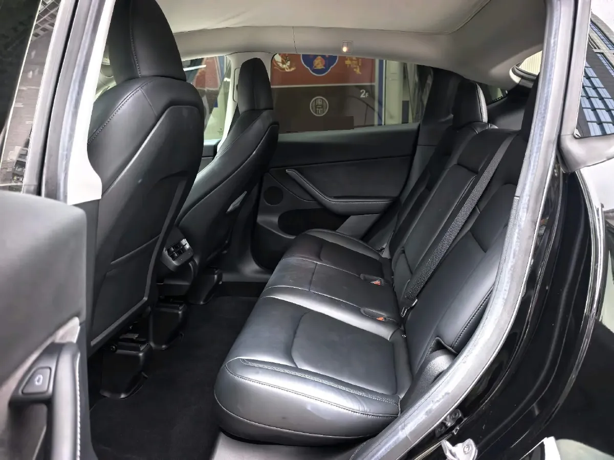 2022 Tesla Model Y BEV 60KWH,autocango,china used car exporter,china ev exporter,chinese used car exporter,chinese used ev exporter