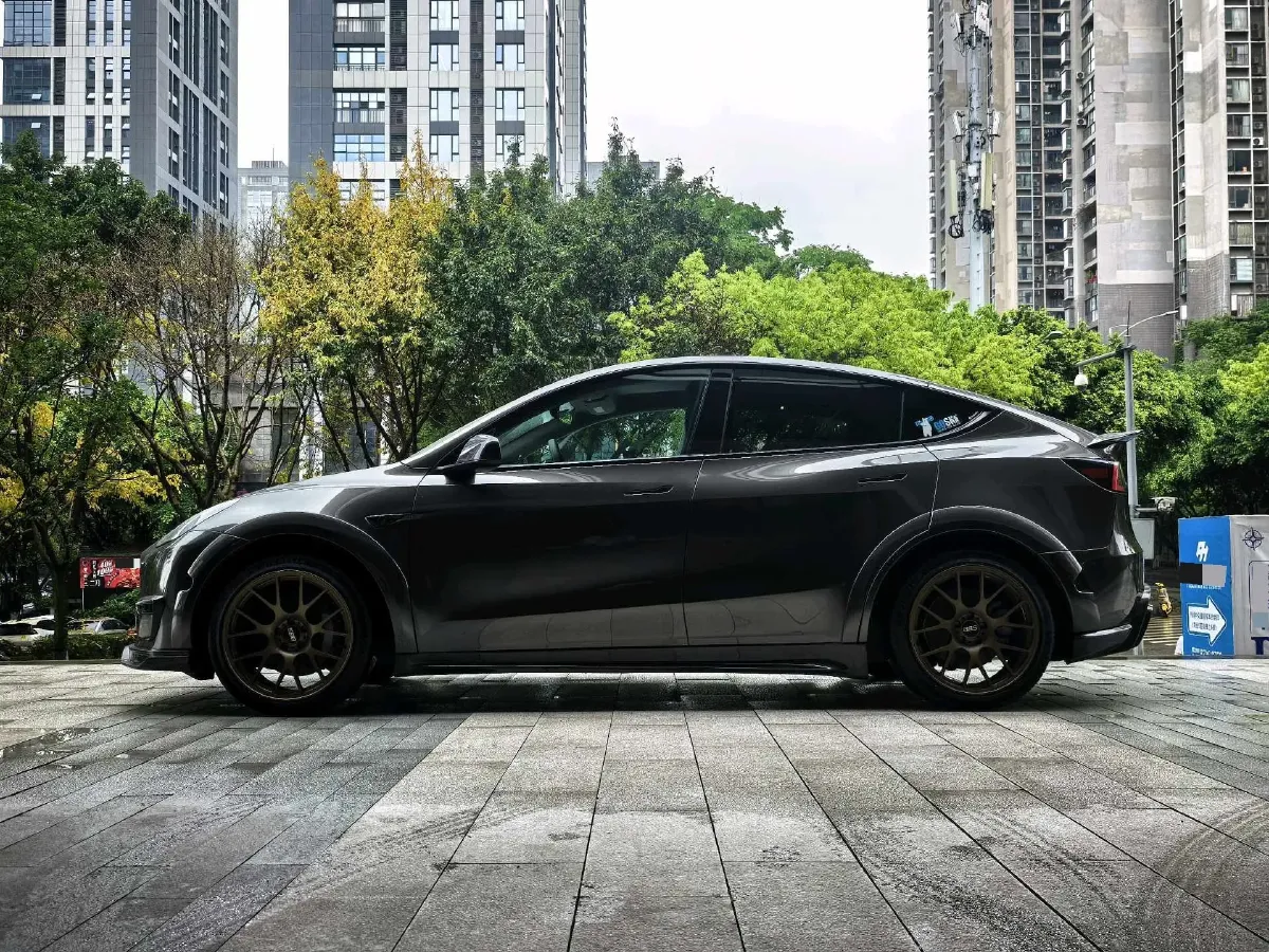 2022 Tesla Model Y BEV 60KWH,autocango,china used car exporter,china ev exporter,chinese used car exporter,chinese used ev exporter