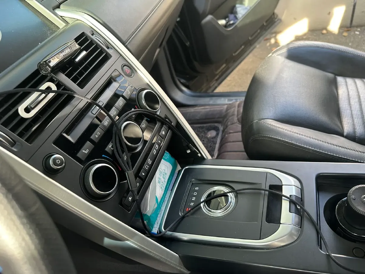 2017 Land Rover Discovery Sport 2.0T 241HP L4 9AT,autocango,china used car exporter,china ev exporter,chinese used car exporter,chinese used ev exporter