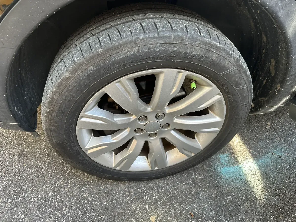 2017 Land Rover Discovery Sport 2.0T 241HP L4 9AT,autocango,china used car exporter,china ev exporter,chinese used car exporter,chinese used ev exporter