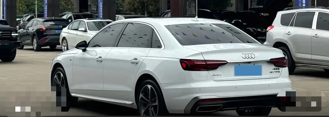 2023 Audi A4L 2.0T 190HP L4 7DCT,autocango,china used car exporter,china ev exporter,chinese used car exporter,chinese used ev exporter