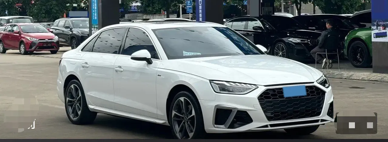 2023 Audi A4L 2.0T 190HP L4 7DCT,autocango,china used car exporter,china ev exporter,chinese used car exporter,chinese used ev exporter