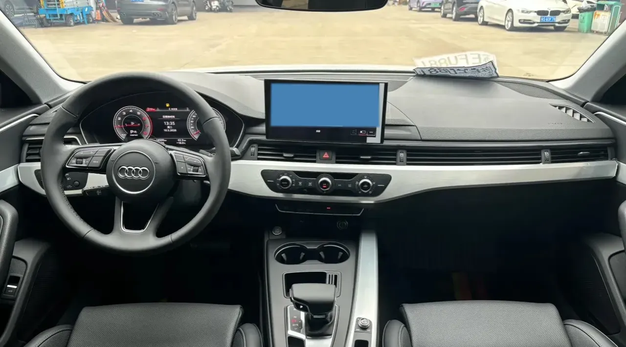 2023 Audi A4L 2.0T 190HP L4 7DCT,autocango,china used car exporter,china ev exporter,chinese used car exporter,chinese used ev exporter