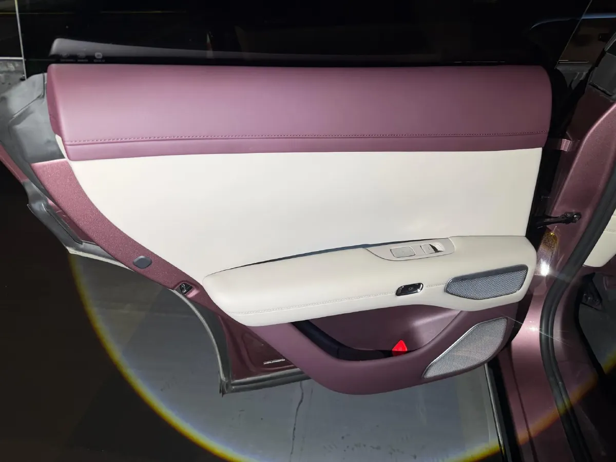 2025 MI YU7 BEV 101.7KWH,autocango,china used car exporter,china ev exporter,chinese used car exporter,chinese used ev exporter