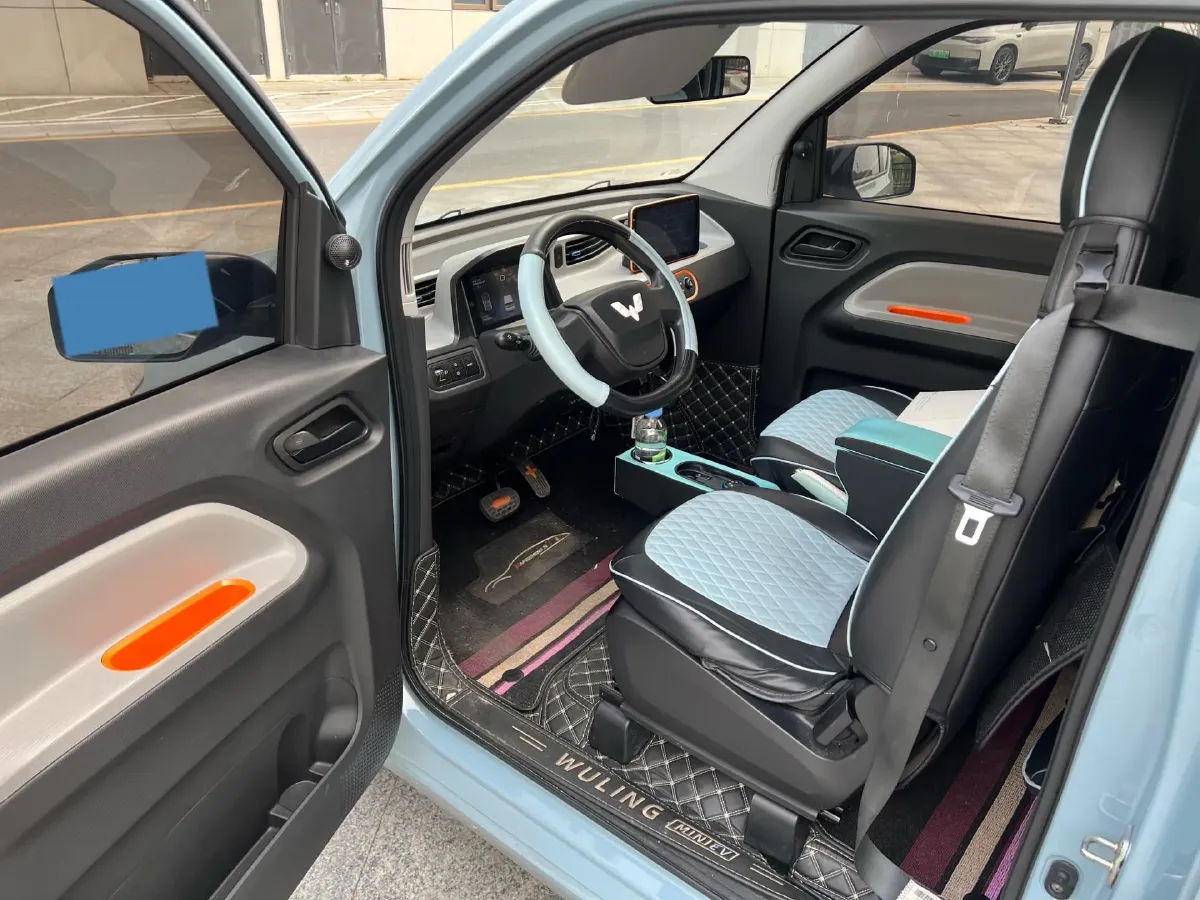 2020 WuLing HongGuang MINI EV BEV 9.3KWH,autocango,china used car exporter,china ev exporter,chinese used car exporter,chinese used ev exporter