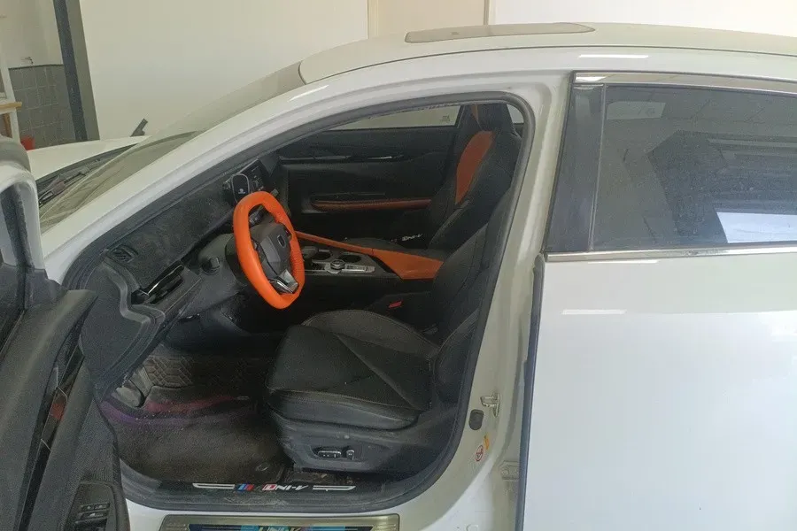 2023 ChangAn UNI-V iDD 1.5T 170HP L4 6TCT PHEV 18.4KWH,autocango,china used car exporter,china ev exporter,chinese used car exporter,chinese used ev exporter