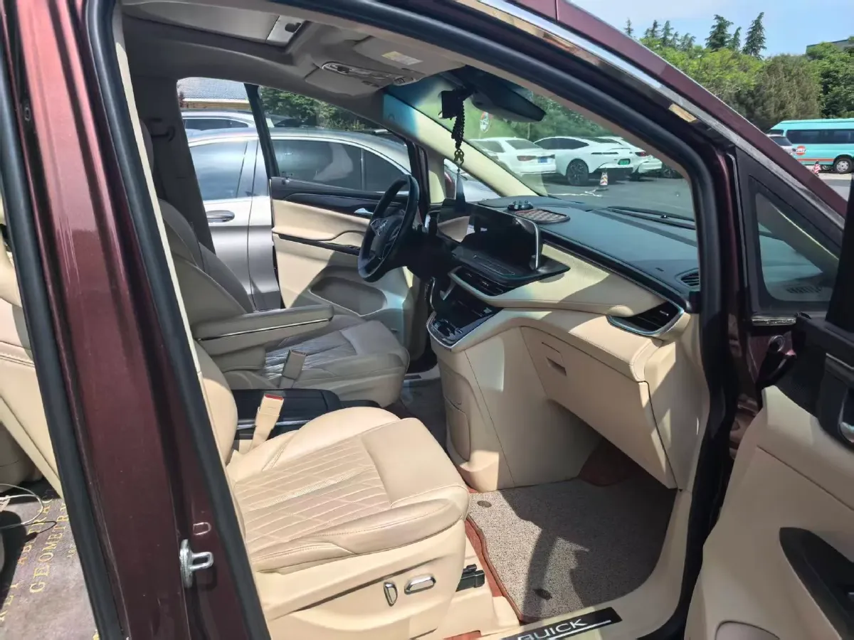 2022 Buick GL8 2.0T 237HP L4 9AT,autocango,china used car exporter,china ev exporter,chinese used car exporter,chinese used ev exporter