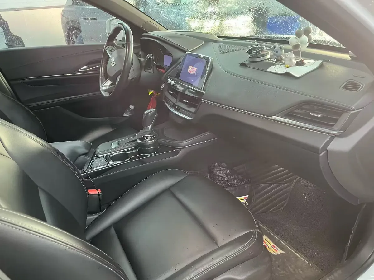 2021 Cadillac CT4 2.0T 237HP L4 8AT,autocango,china used car exporter,china ev exporter,chinese used car exporter,chinese used ev exporter