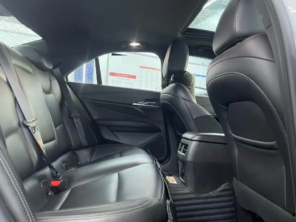 2021 Cadillac CT4 2.0T 237HP L4 8AT,autocango,china used car exporter,china ev exporter,chinese used car exporter,chinese used ev exporter