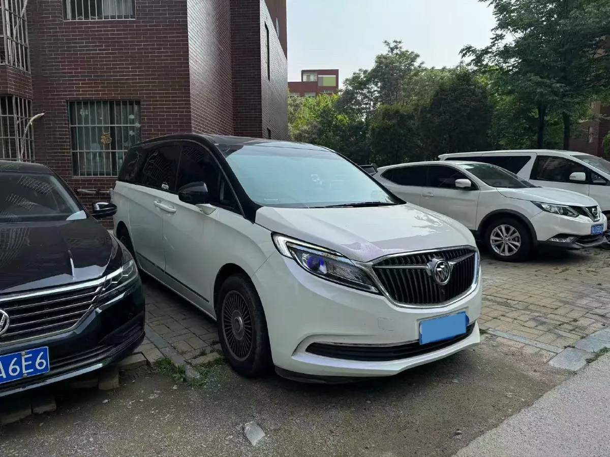 2018 Buick GL8 2.0T 260HP L4 6AT,autocango,china used car exporter,china ev exporter,chinese used car exporter,chinese used ev exporter