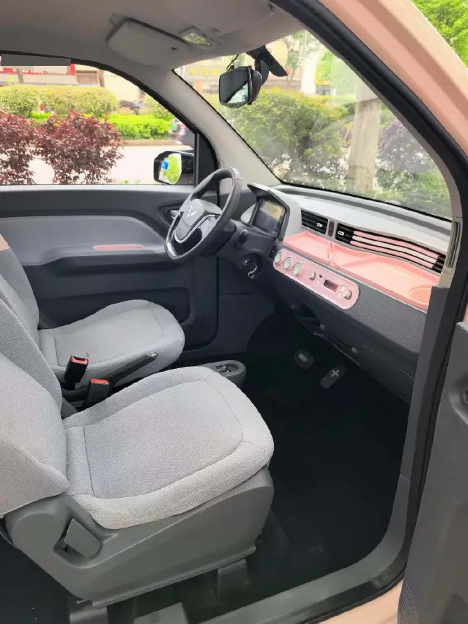 2021 WuLing HongGuang MINI EV BEV 9KWH,autocango,china used car exporter,china ev exporter,chinese used car exporter,chinese used ev exporter