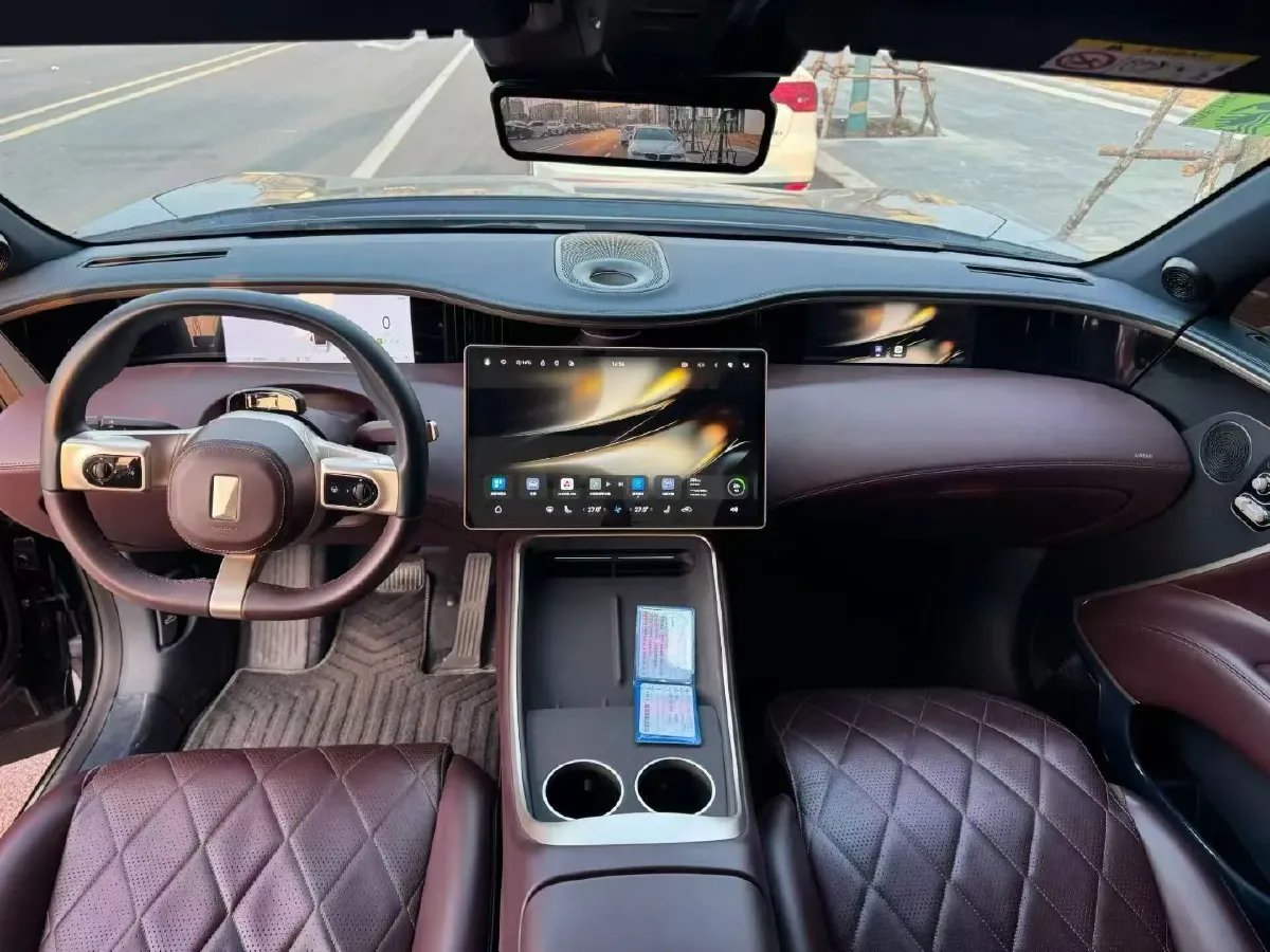 2025 Avatr 11 1.5T 156HP L4 REEV 39.05KWH,autocango,china used car exporter,china ev exporter,chinese used car exporter,chinese used ev exporter