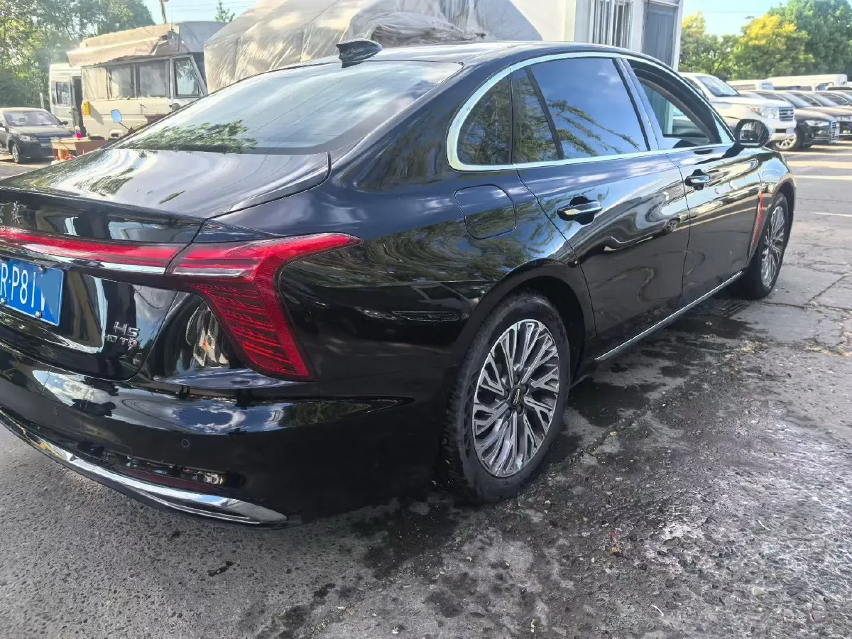 2023 HongQi H5 2.0T 224HP L4 8AT,autocango,china used car exporter,china ev exporter,chinese used car exporter,chinese used ev exporter