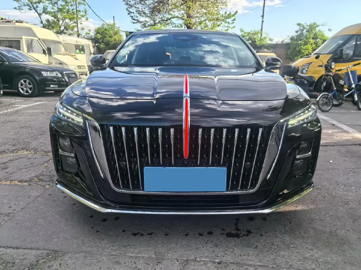 2023 HongQi H5 2.0T 224HP L4 8AT,autocango,china used car exporter,china ev exporter,chinese used car exporter,chinese used ev exporter