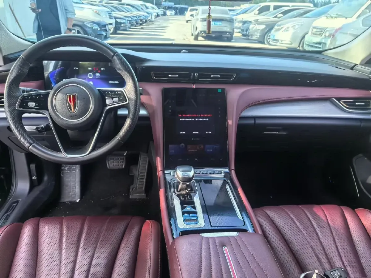 2023 HongQi H5 2.0T 224HP L4 8AT,autocango,china used car exporter,china ev exporter,chinese used car exporter,chinese used ev exporter