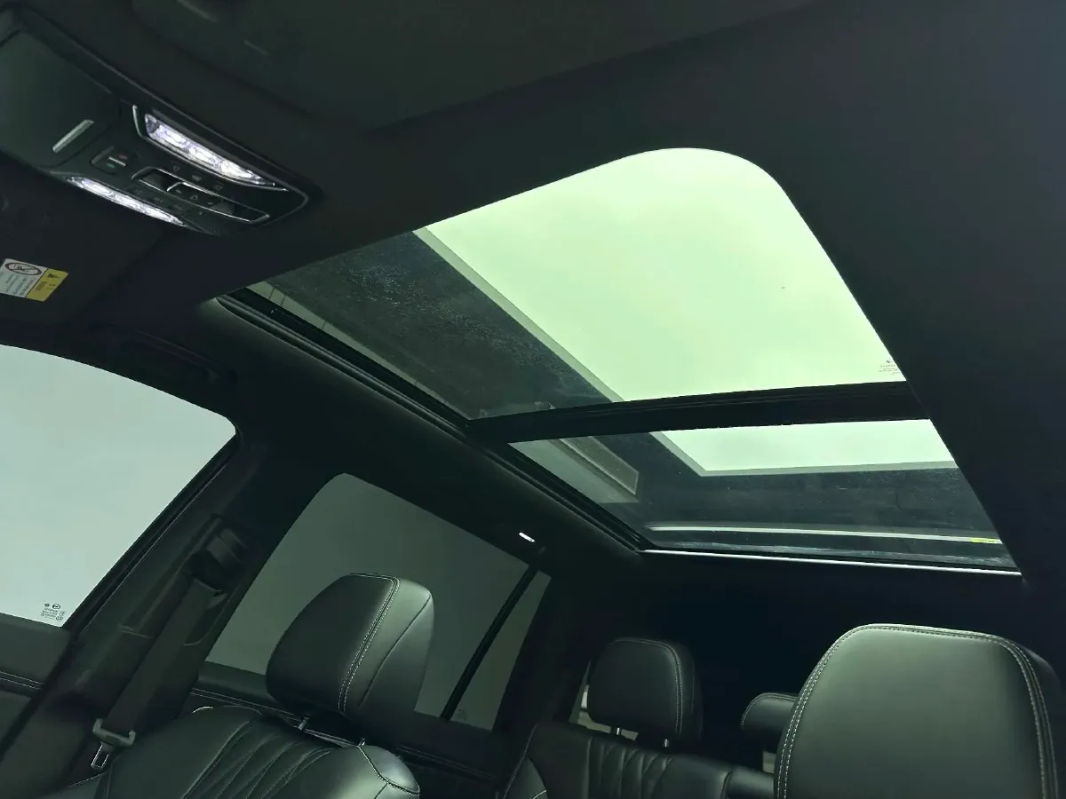 2022 GAC Trumpchi GS8 2.0T 252HP L4 8AT,autocango,china used car exporter,china ev exporter,chinese used car exporter,chinese used ev exporter