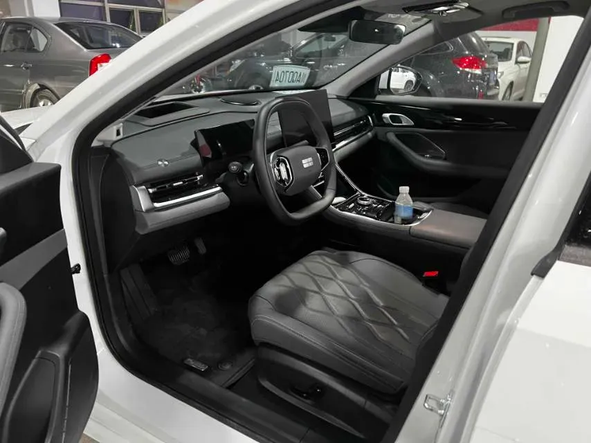 2025 Geely Galaxy A7 1.5L 112HP L4 1DHT PHEV,autocango,china used car exporter,china ev exporter,chinese used car exporter,chinese used ev exporter