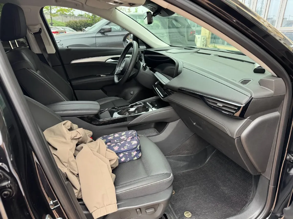 2025 Buick EnvisionPlus 2.0T 237HP L4 9AT,autocango,china used car exporter,china ev exporter,chinese used car exporter,chinese used ev exporter