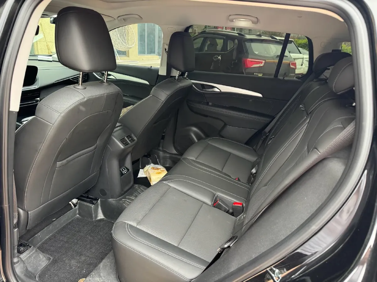 2025 Buick EnvisionPlus 2.0T 237HP L4 9AT,autocango,china used car exporter,china ev exporter,chinese used car exporter,chinese used ev exporter