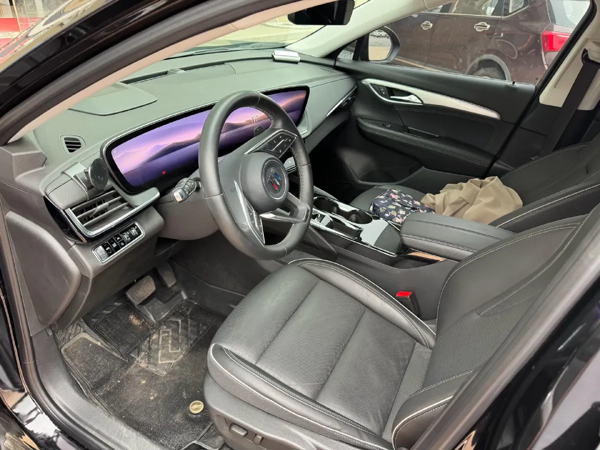 2025 Buick EnvisionPlus 2.0T 237HP L4 9AT,autocango,china used car exporter,china ev exporter,chinese used car exporter,chinese used ev exporter