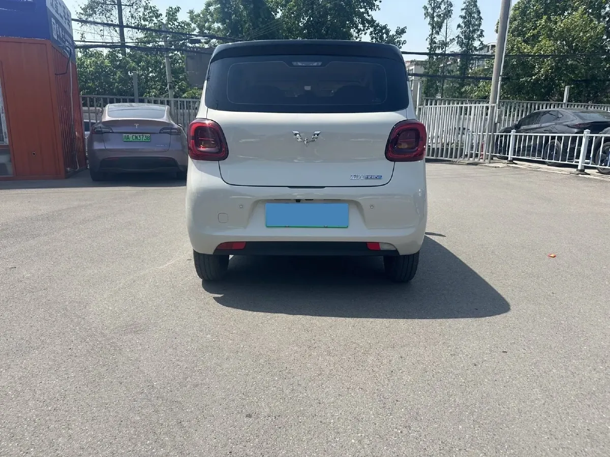 2025 WuLing HongGuang MINI EV BEV 16.2KWH,autocango,china used car exporter,china ev exporter,chinese used car exporter,chinese used ev exporter