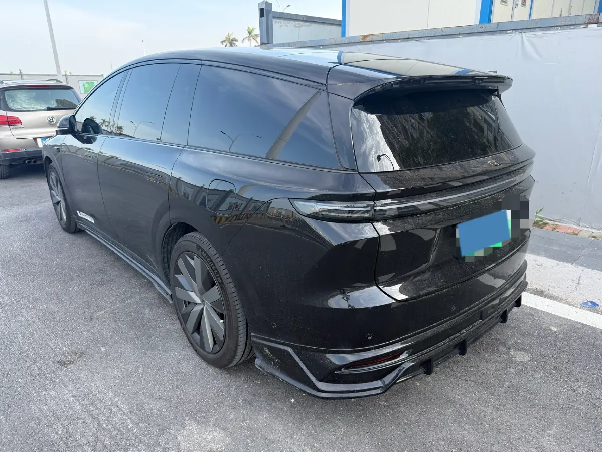 2025 Li i8 BEV,autocango,china used car exporter,china ev exporter,chinese used car exporter,chinese used ev exporter