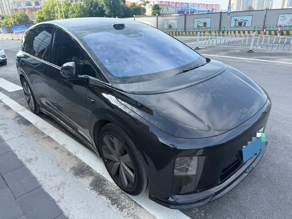 2025 Li i8 BEV,autocango,china used car exporter,china ev exporter,chinese used car exporter,chinese used ev exporter