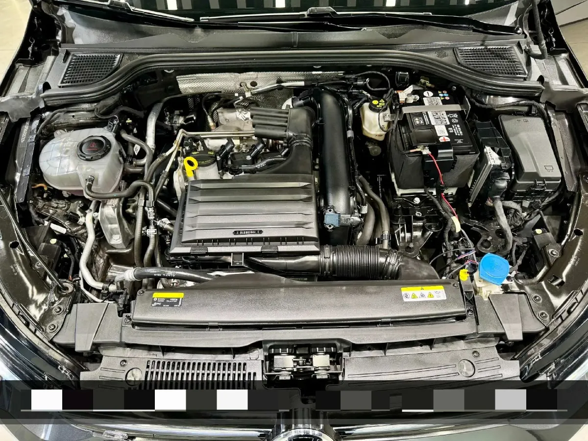 2023 Volkswagen Golf 1.4T 150HP L4 7DCT,autocango,china used car exporter,china ev exporter,chinese used car exporter,chinese used ev exporter