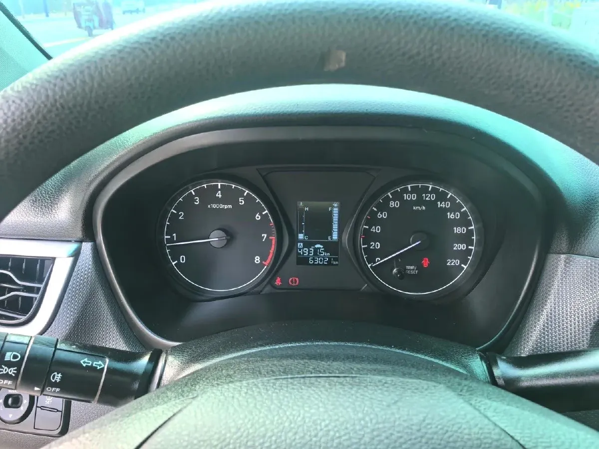 2020 Hyundai Reina 1.4L 95HP L4 5MT,autocango,china used car exporter,china ev exporter,chinese used car exporter,chinese used ev exporter