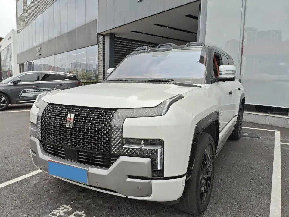 2023 YangWang U8 2.0T 272HP L4 REEV 49.05KWH,autocango,china used car exporter,china ev exporter,chinese used car exporter,chinese used ev exporter