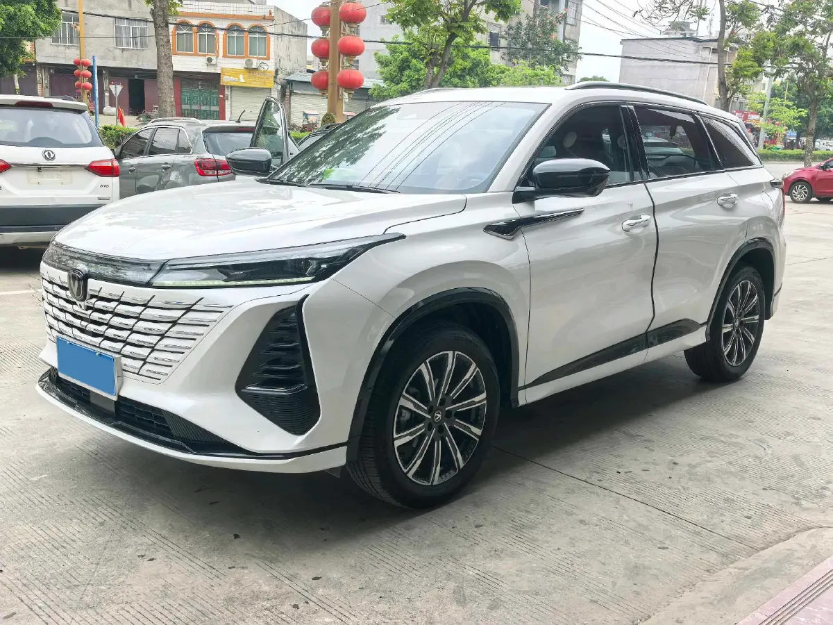 2026 ChangAn CS75 Plus 1.5T 192HP L4 8AT,autocango,china used car exporter,china ev exporter,chinese used car exporter,chinese used ev exporter