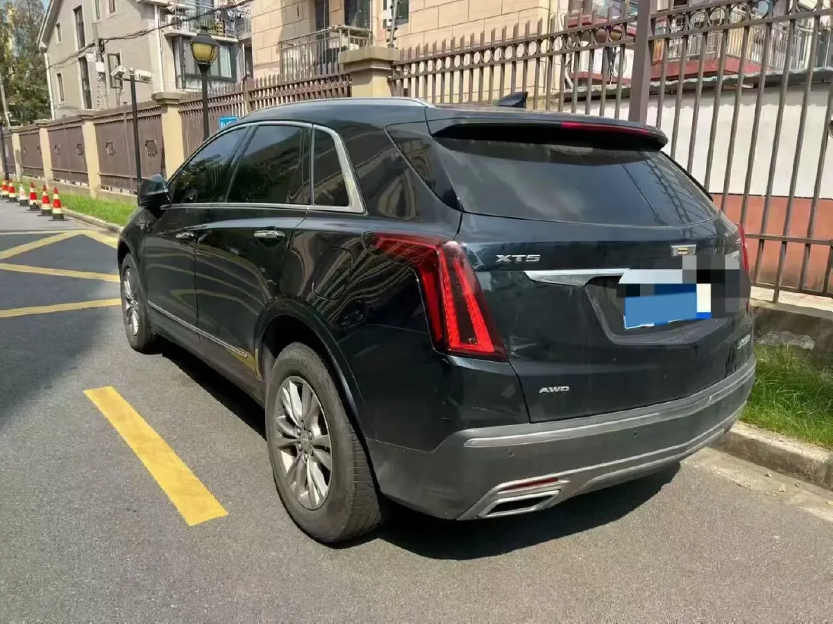 2021 Cadillac XT5 2.0T 237HP L4 9AT,autocango,china used car exporter,china ev exporter,chinese used car exporter,chinese used ev exporter