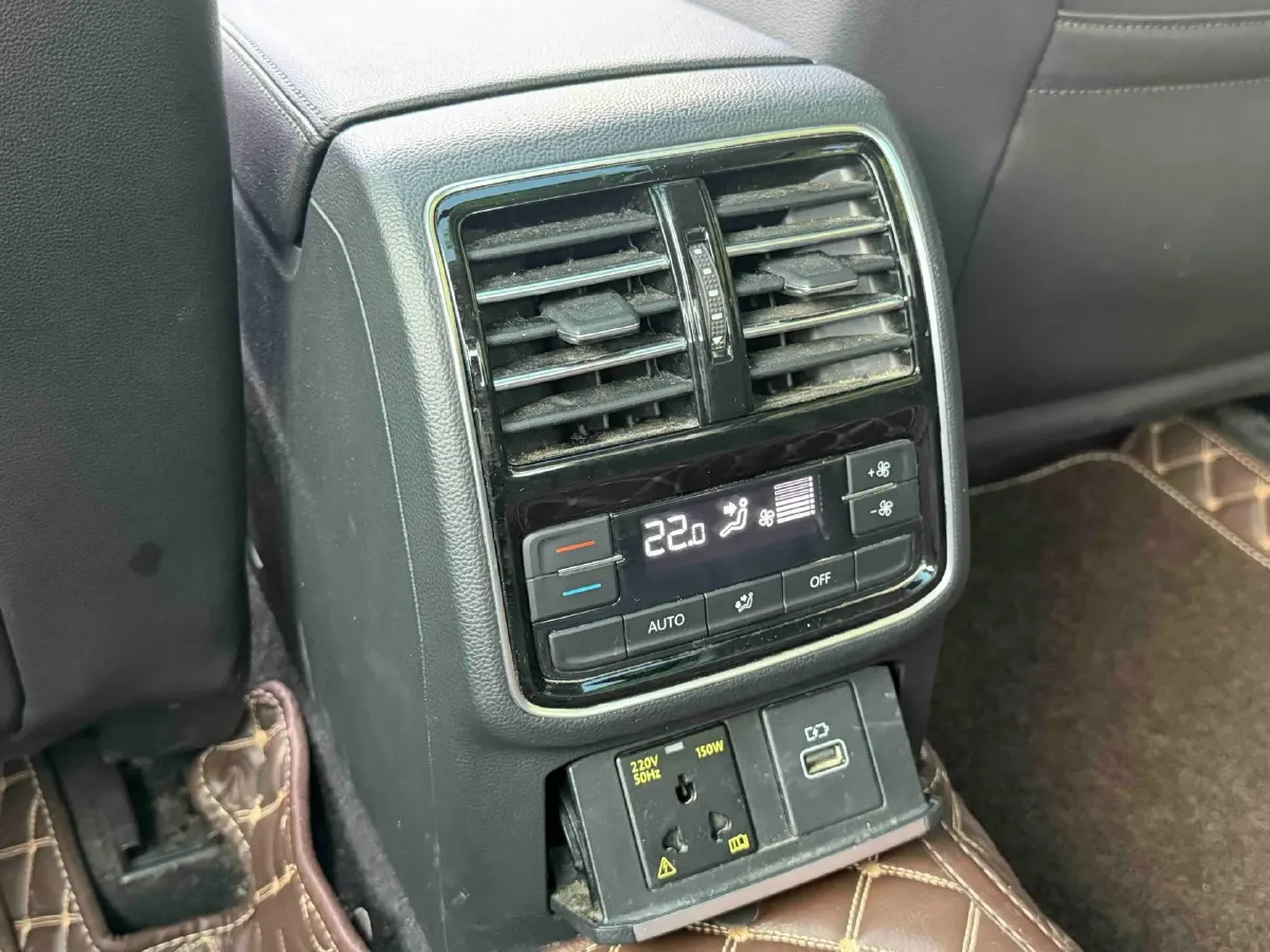 2019 Volkswagen Magotan 2.0T 186HP L4 7DCT,autocango,china used car exporter,china ev exporter,chinese used car exporter,chinese used ev exporter