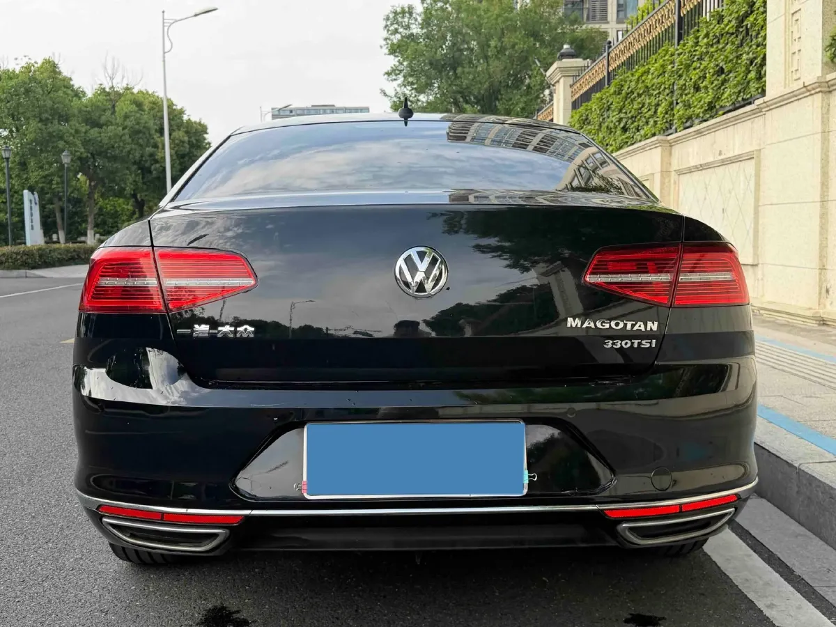 2019 Volkswagen Magotan 2.0T 186HP L4 7DCT,autocango,china used car exporter,china ev exporter,chinese used car exporter,chinese used ev exporter