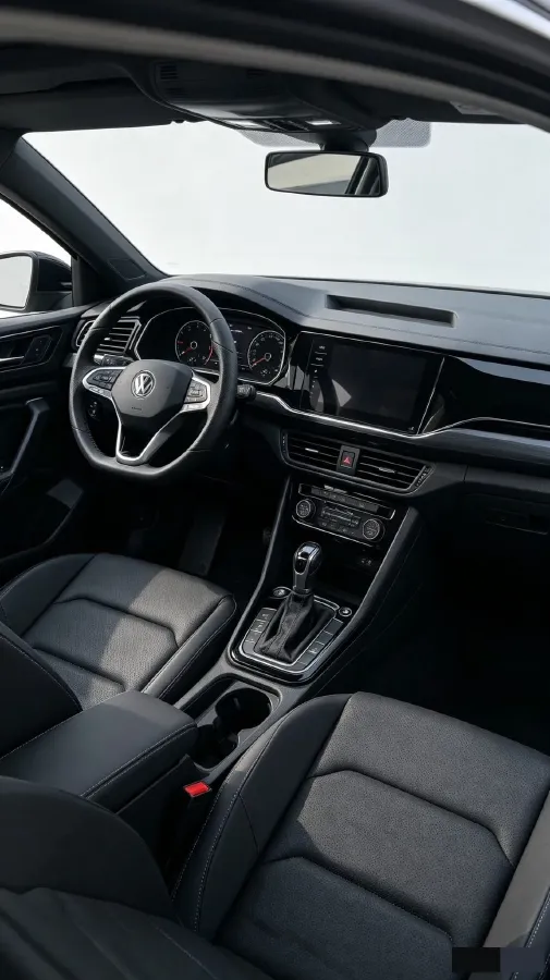 2019 MINI MINI 1.5T 102HP L3 7DCT,autocango,china used car exporter,china ev exporter,chinese used car exporter,chinese used ev exporter