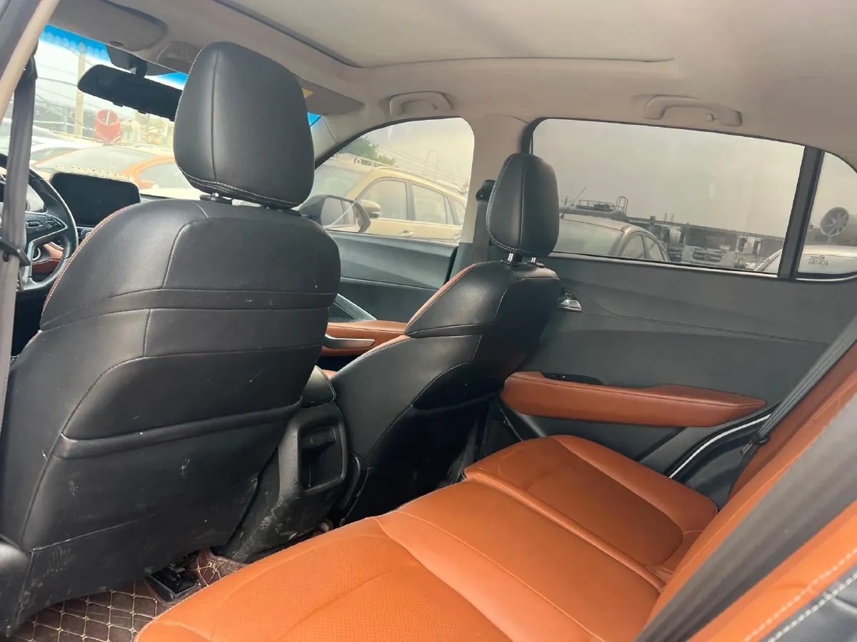 2017 HaiMa S5 Young Edition 1.6L 122HP L4 5MT,autocango,china used car exporter,china ev exporter,chinese used car exporter,chinese used ev exporter