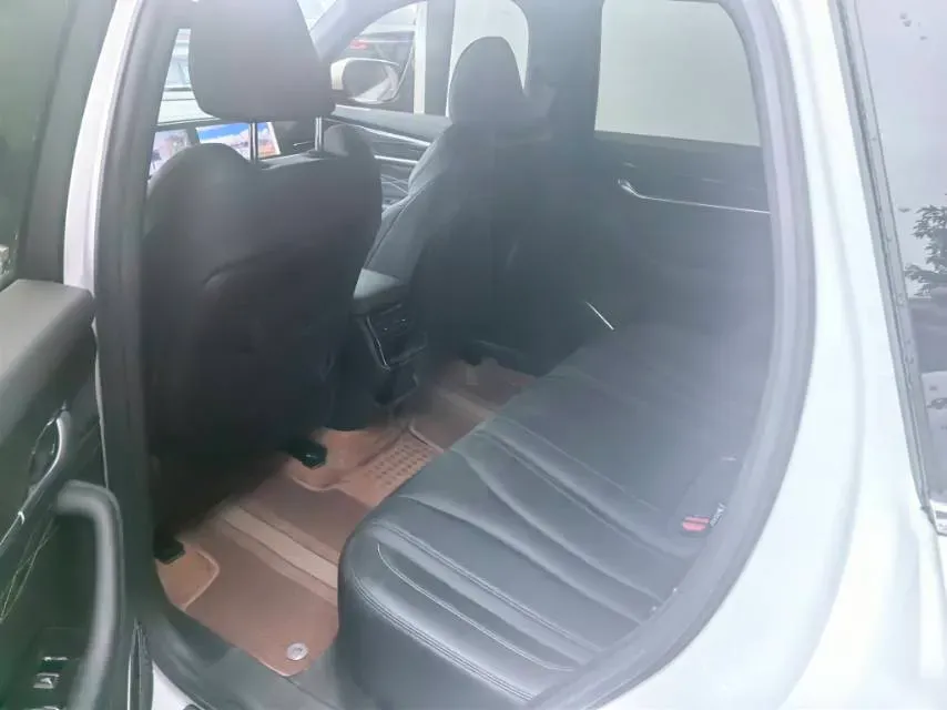 2024 Geely Monjaro 2.0T 218HP L4 7DCT,autocango,china used car exporter,china ev exporter,chinese used car exporter,chinese used ev exporter