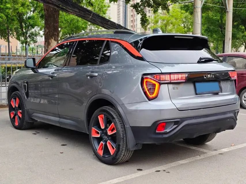 2019 Beijing BJ40 2.0T 218HP L4 6AT,autocango,china used car exporter,china ev exporter,chinese used car exporter,chinese used ev exporter