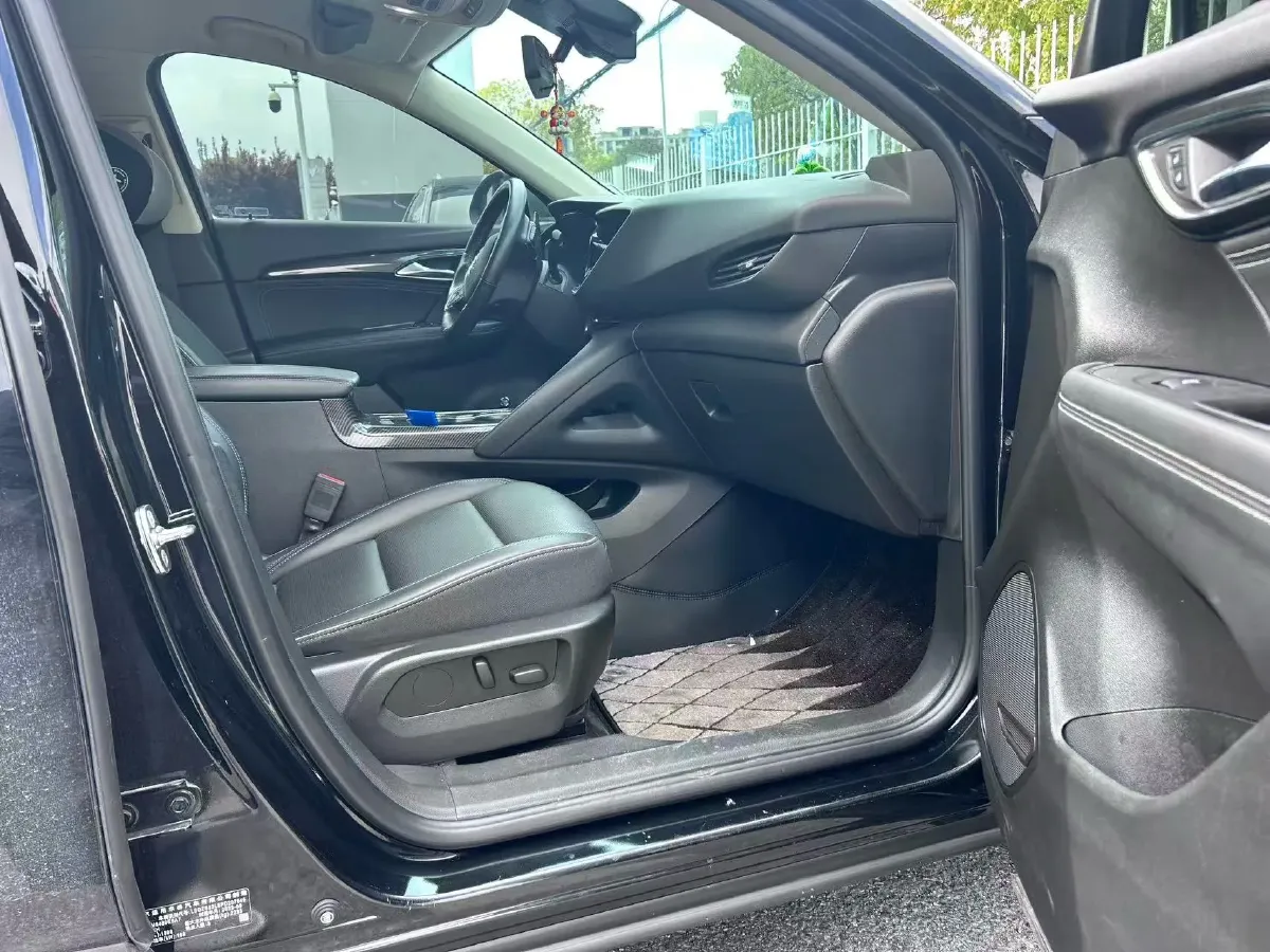 2023 Buick EnvisionPlus 2.0T 237HP L4 9AT,autocango,china used car exporter,china ev exporter,chinese used car exporter,chinese used ev exporter