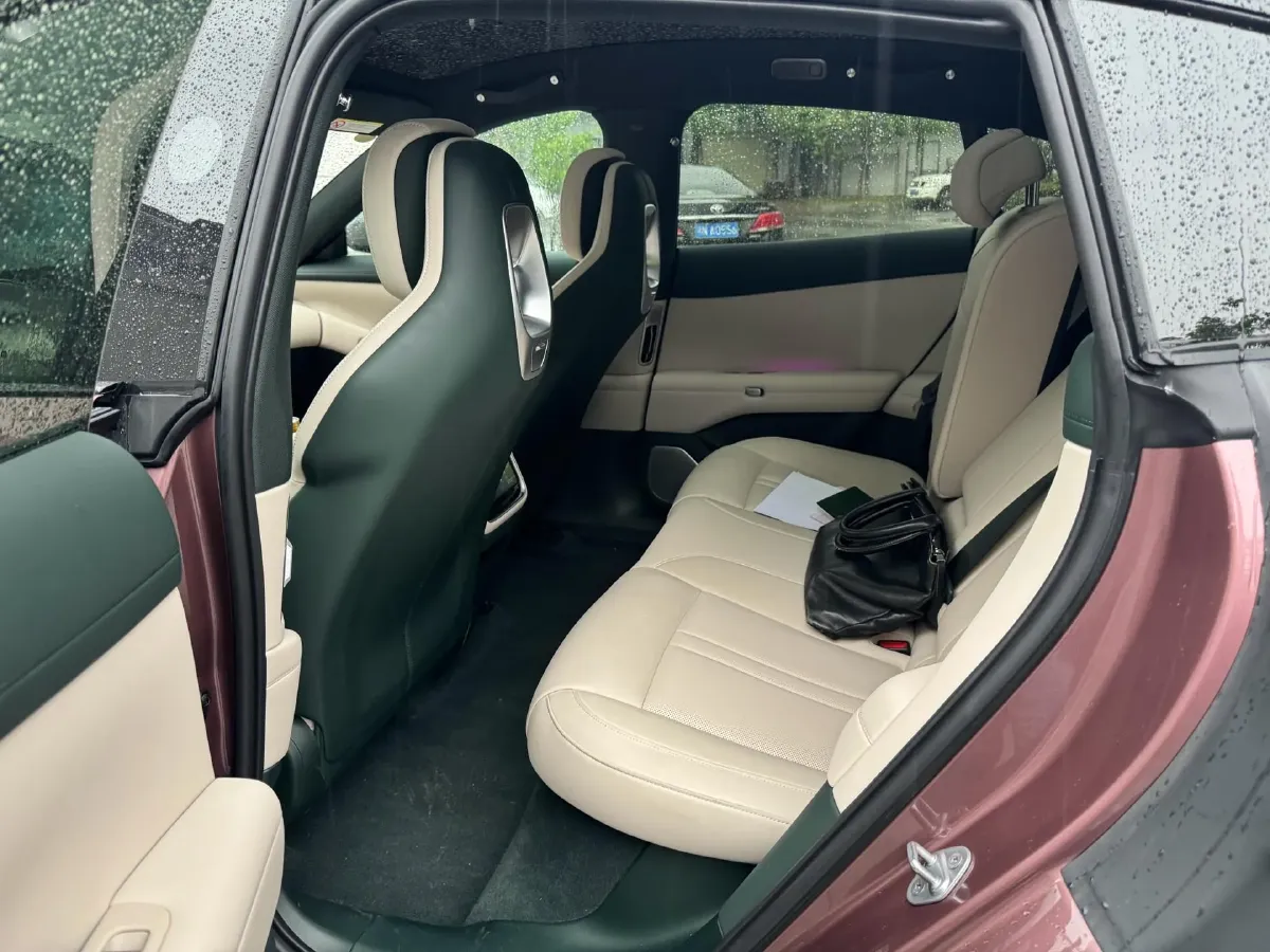 2025 MI YU7 BEV 96.3KWH,autocango,china used car exporter,china ev exporter,chinese used car exporter,chinese used ev exporter