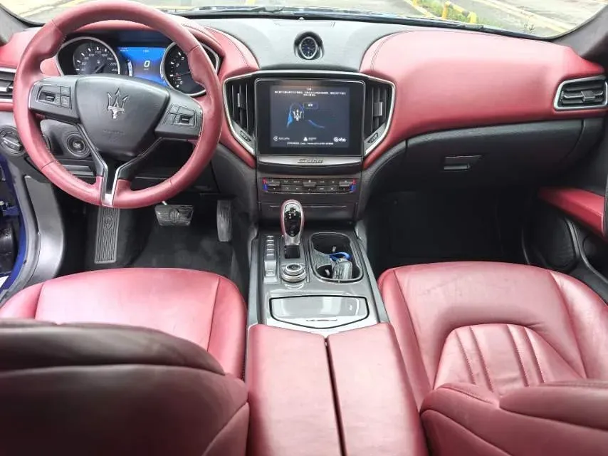 2018 Maserati Ghibli 3.0T 350HP V6 8AT,autocango,china used car exporter,china ev exporter,chinese used car exporter,chinese used ev exporter