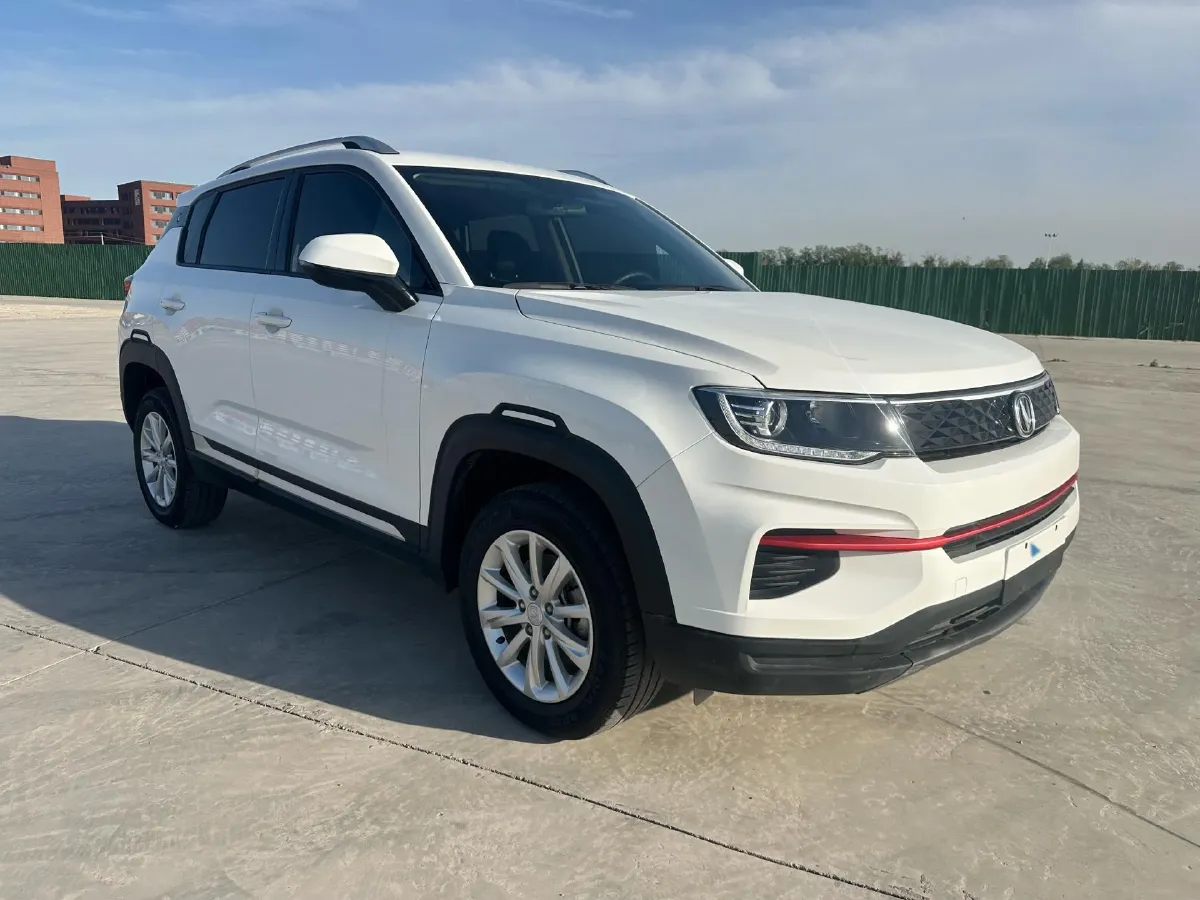 2021 ChangAn CS35 Plus 1.6L 128HP L4 5MT,autocango,china used car exporter,china ev exporter,chinese used car exporter,chinese used ev exporter