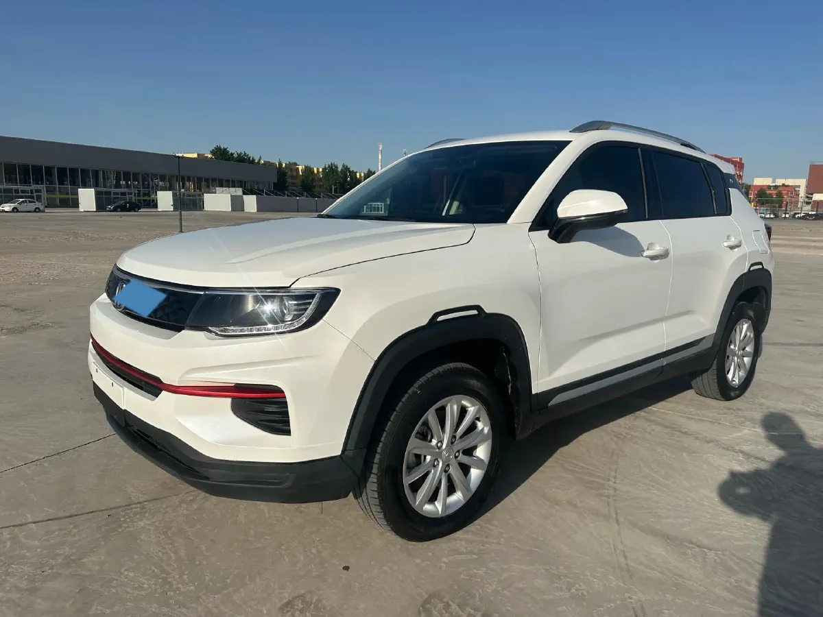 2021 ChangAn CS35 Plus 1.6L 128HP L4 5MT,autocango,china used car exporter,china ev exporter,chinese used car exporter,chinese used ev exporter