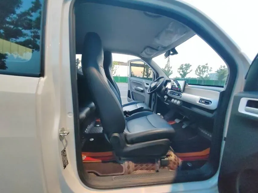 2024 WuLing HongGuang MINI EV BEV 17.3KWH,autocango,china used car exporter,china ev exporter,chinese used car exporter,chinese used ev exporter