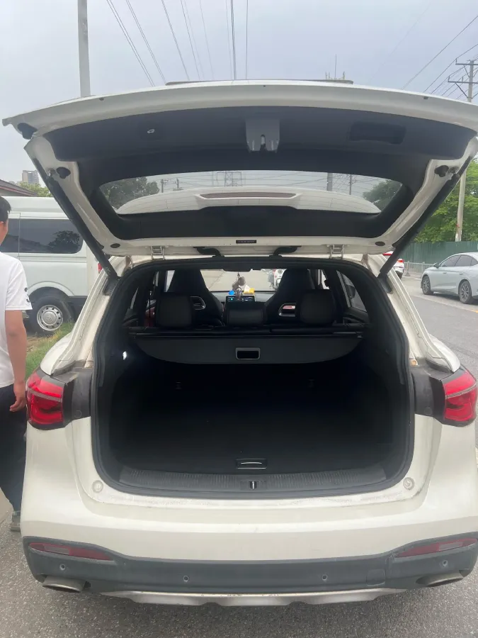 2018 MG HS 2.0T 231HP L4 6DCT,autocango,china used car exporter,china ev exporter,chinese used car exporter,chinese used ev exporter