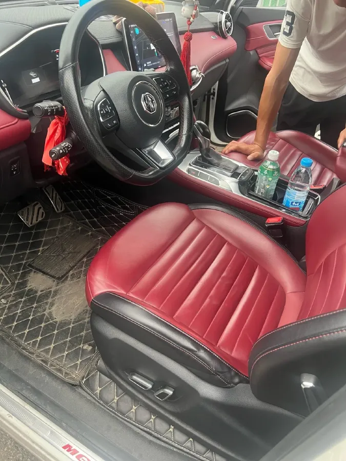 2018 MG HS 2.0T 231HP L4 6DCT,autocango,china used car exporter,china ev exporter,chinese used car exporter,chinese used ev exporter