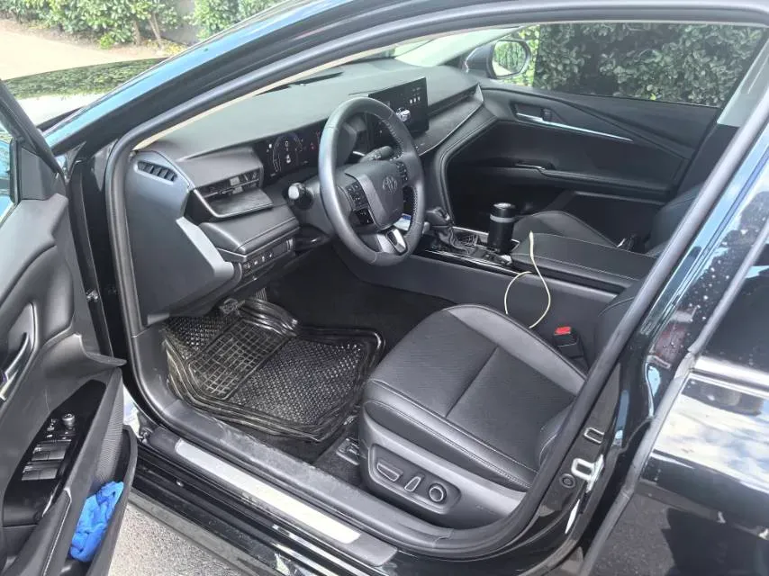 2025 Toyota Camry 2.0L 152HP L4 E-CVT Hybrid,autocango,china used car exporter,china ev exporter,chinese used car exporter,chinese used ev exporter