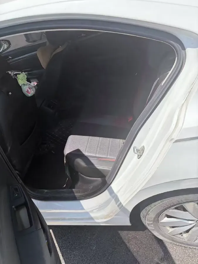 2020 Volkswagen Bora 1.5L 113HP L4 6AT,autocango,china used car exporter,china ev exporter,chinese used car exporter,chinese used ev exporter