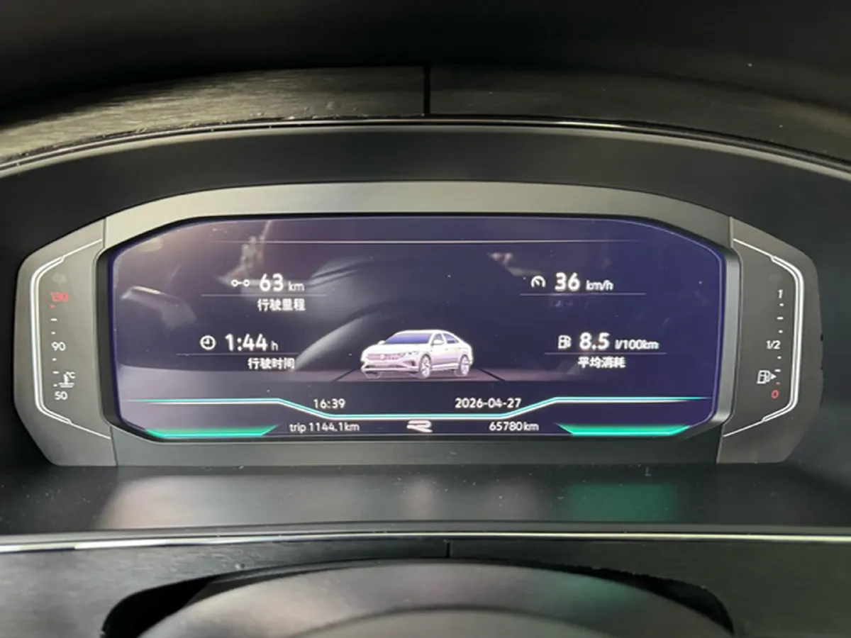 2024 Volkswagen Passat 2.0T 220HP L4 7DCT,autocango,china used car exporter,china ev exporter,chinese used car exporter,chinese used ev exporter