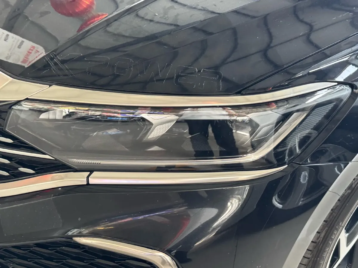 2024 Volkswagen Passat 2.0T 220HP L4 7DCT,autocango,china used car exporter,china ev exporter,chinese used car exporter,chinese used ev exporter